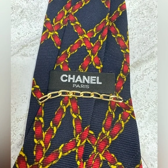 CHANEL vintage silk men’s necktie navy red gold chain ribbon pattern print - Picture 5 of 8